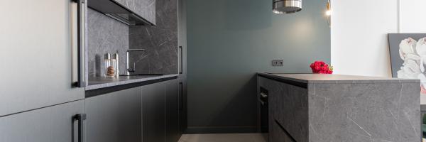 grey kitchen 